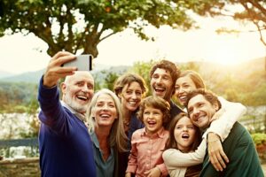 Using CBD to Deal With Visiting Relatives During the Holidays